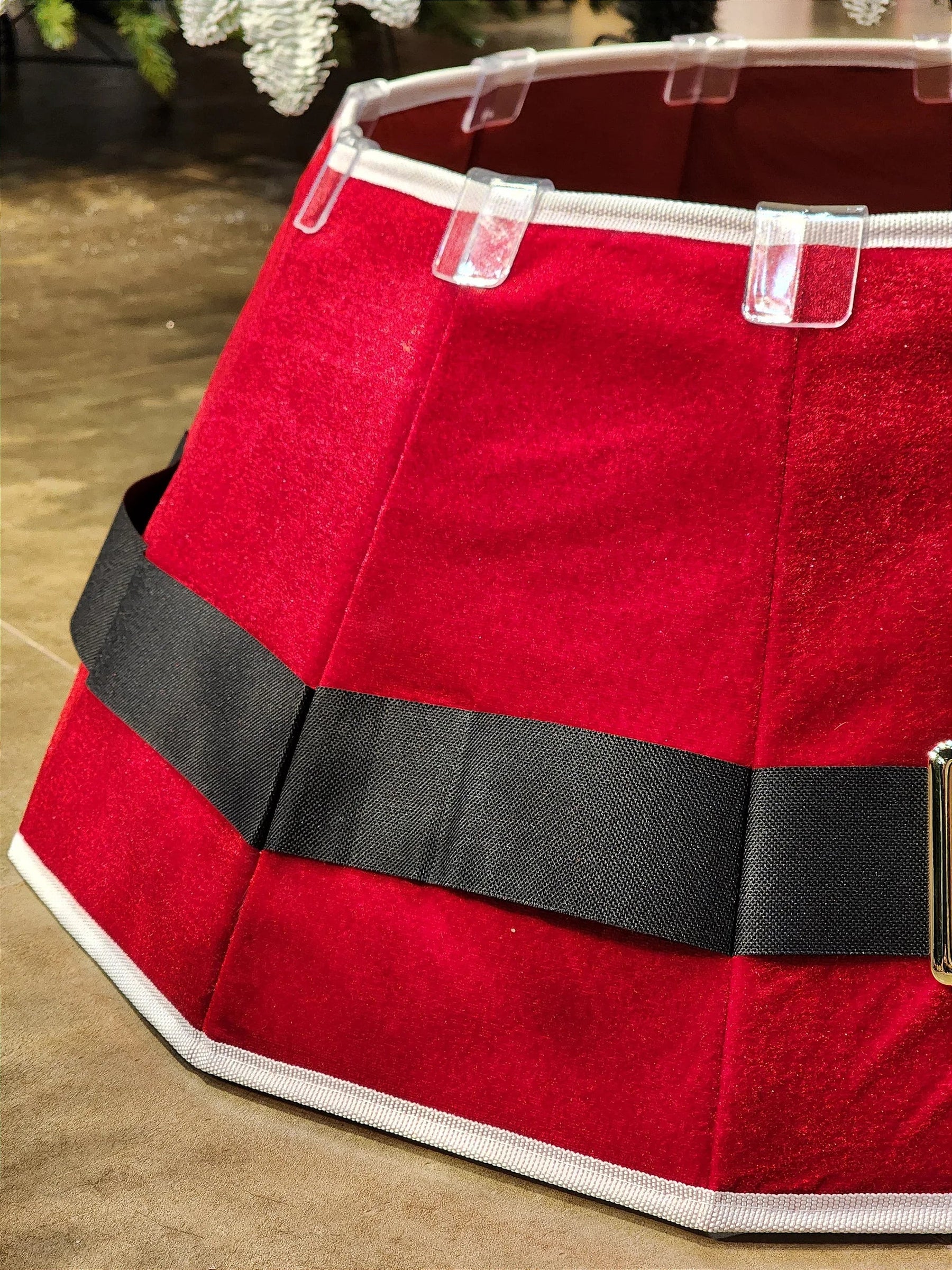 Saia Rígida para Árvore de Natal 68cm • Cinto Noel Vermelho e Branco