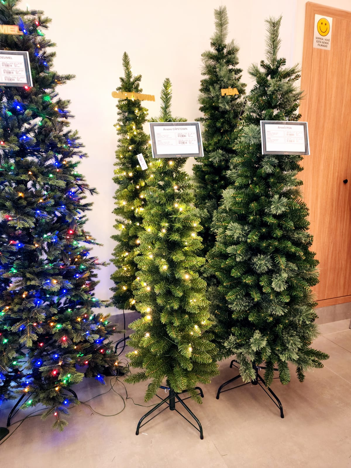 Árvore de Natal Slim Barcelona 1,80m 260 Galhos 100 LEDs Warm