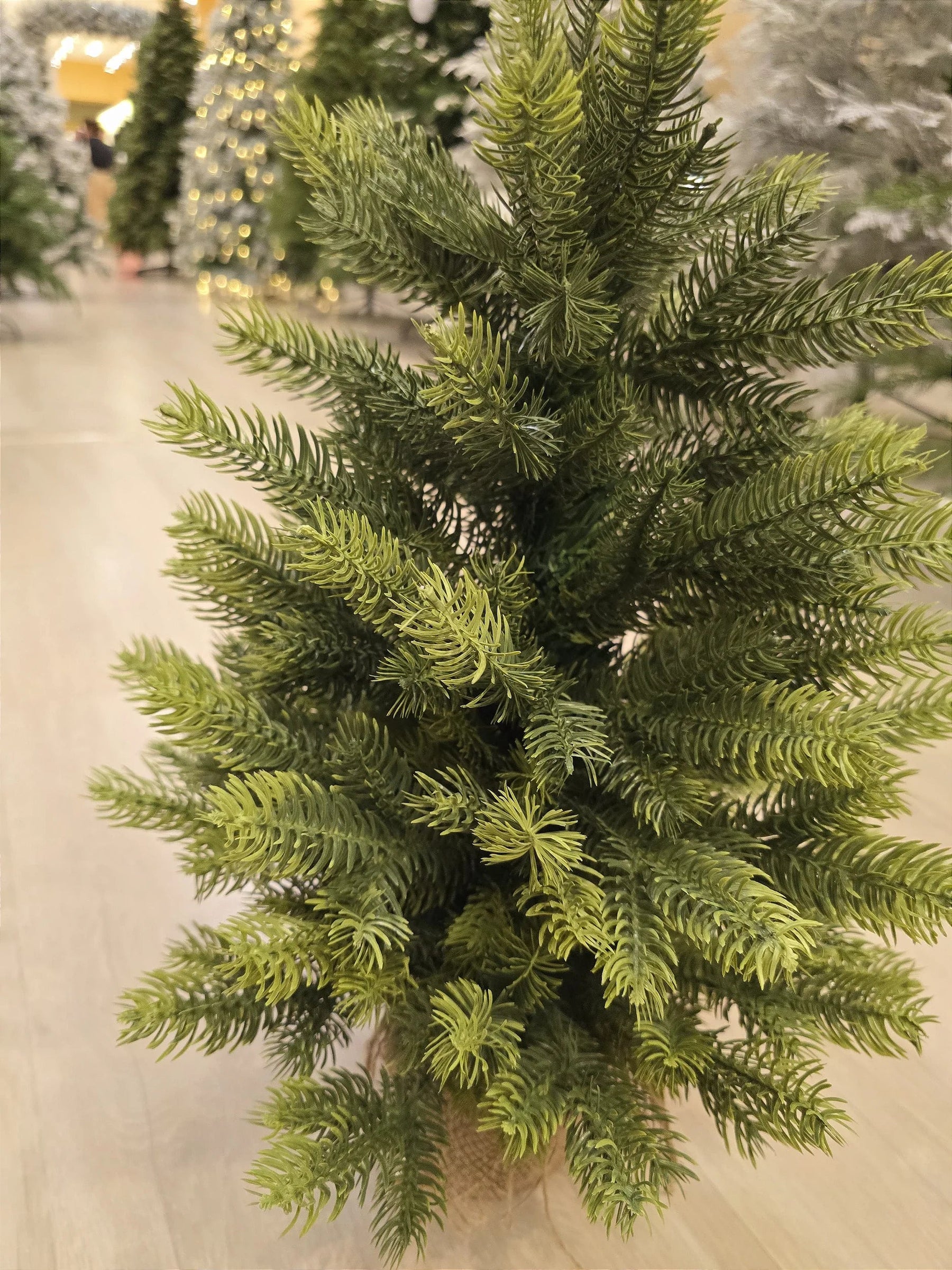 Árvore de Natal Pinheiro Realista 60cm 68 Galhos