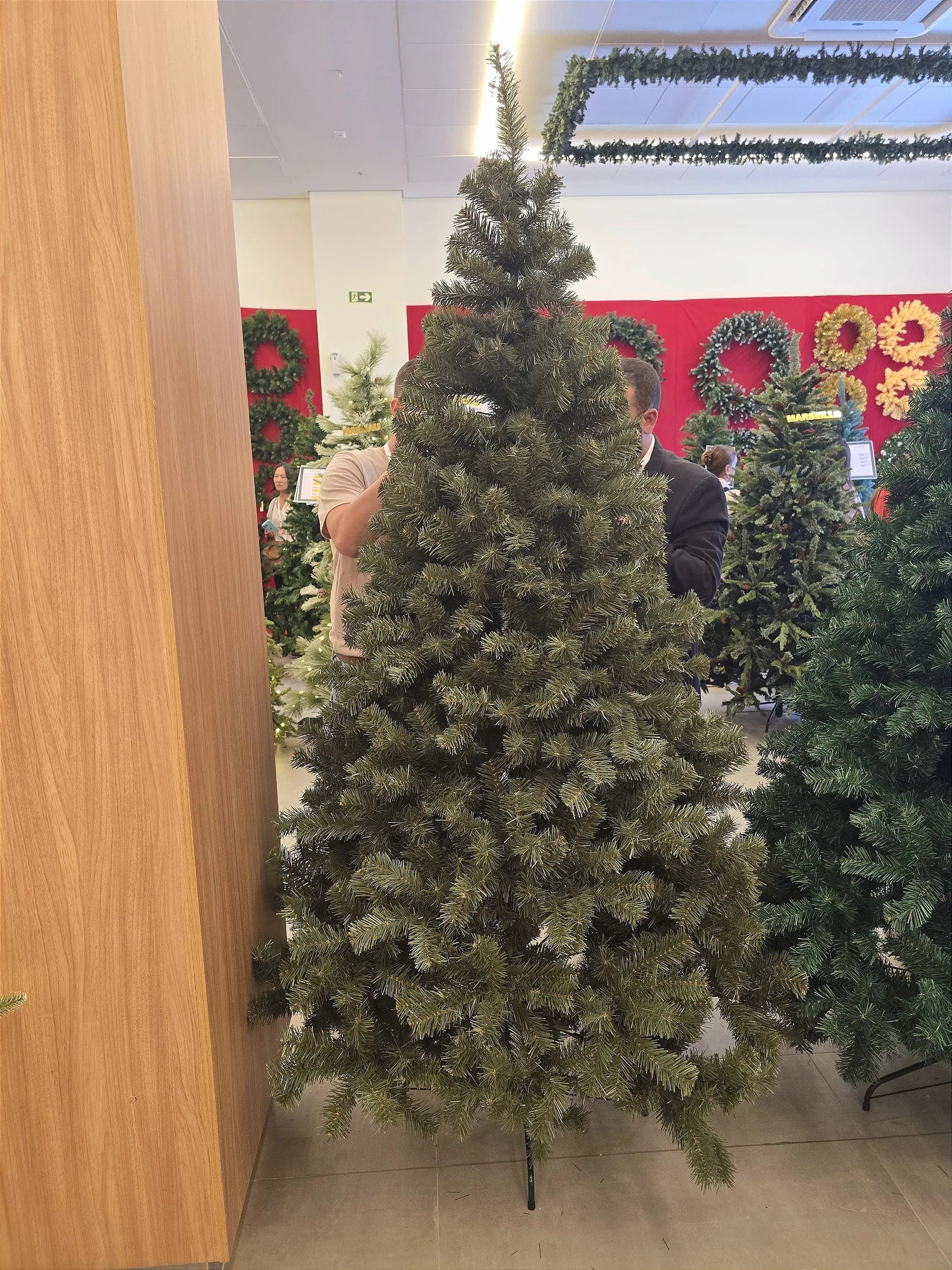 Pinheiro Ipanema Tradicional 2,40m 1000 Galhos Pré-Venda Exclusiva