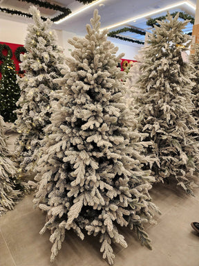 Árvore de Natal Nevada Cancún 2,10m • 1524 Galhos