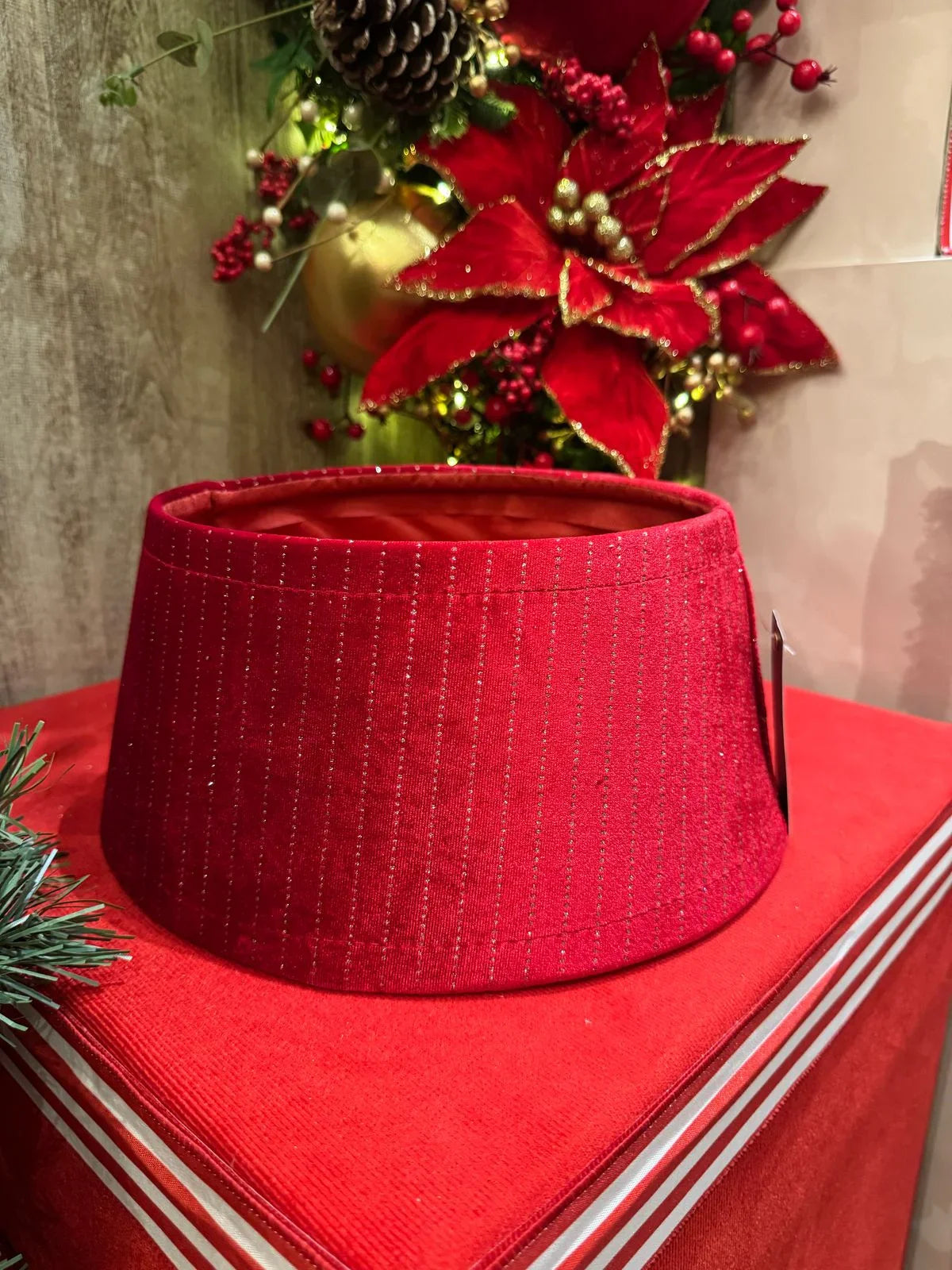 Saia Rígida para Árvore de Natal 30cm • Veludo Vermelho